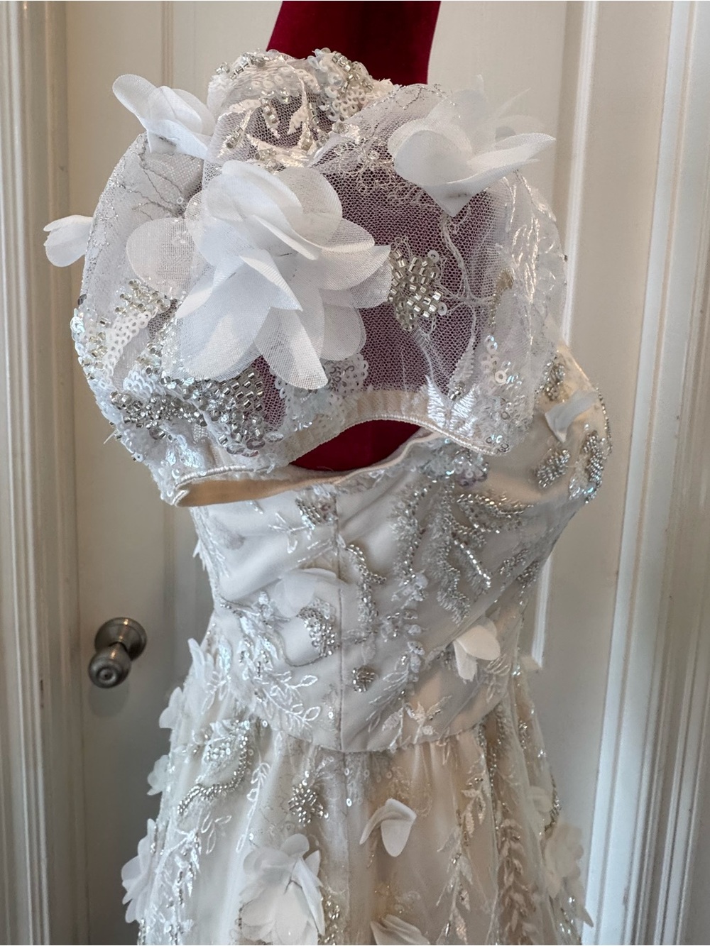 🦄 NWOT Dress the Population Sz S Embellished Ivory Bridal Mini SAMPLE - Picture 9 of 17